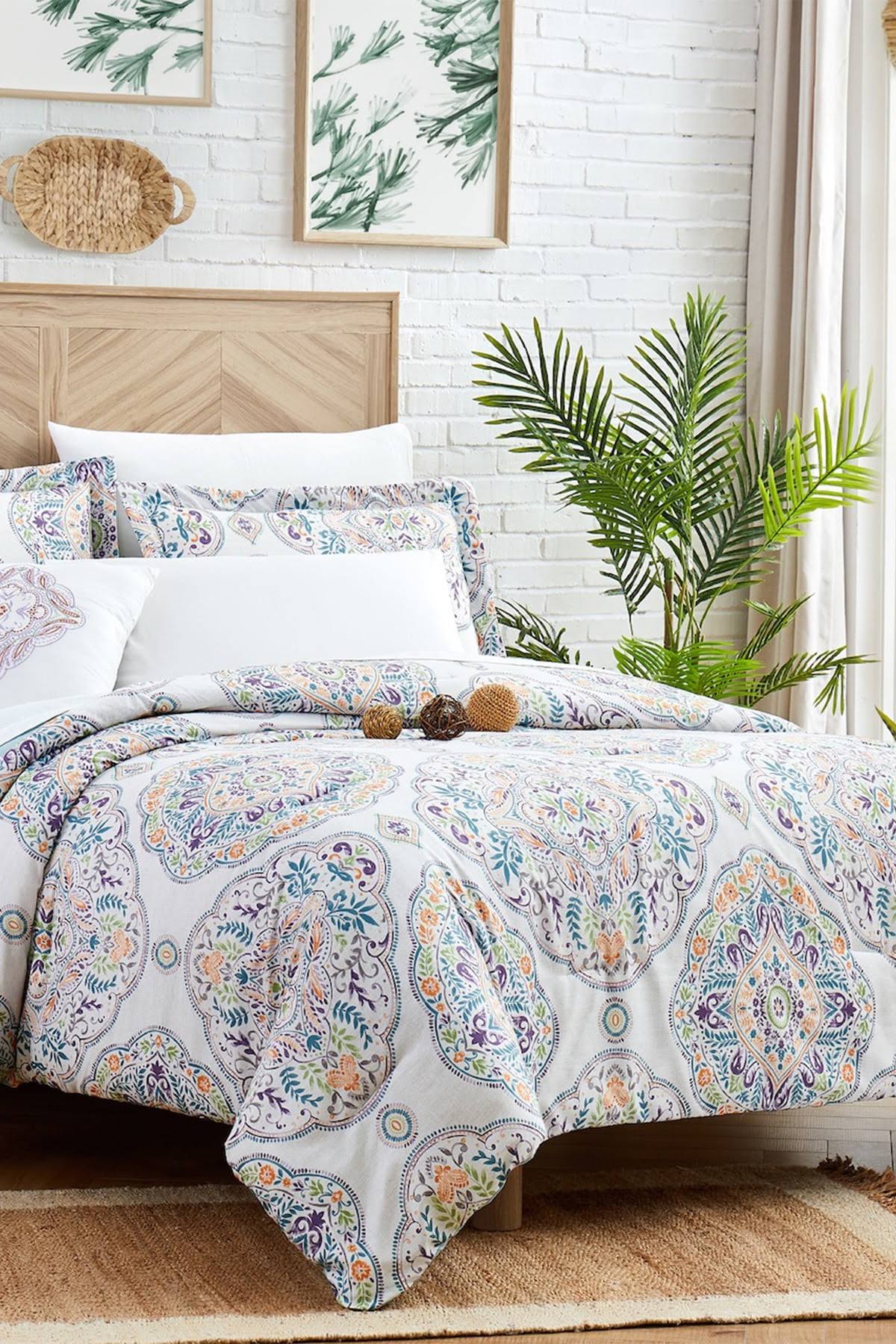 6 Piece Printed Bed Set M532927