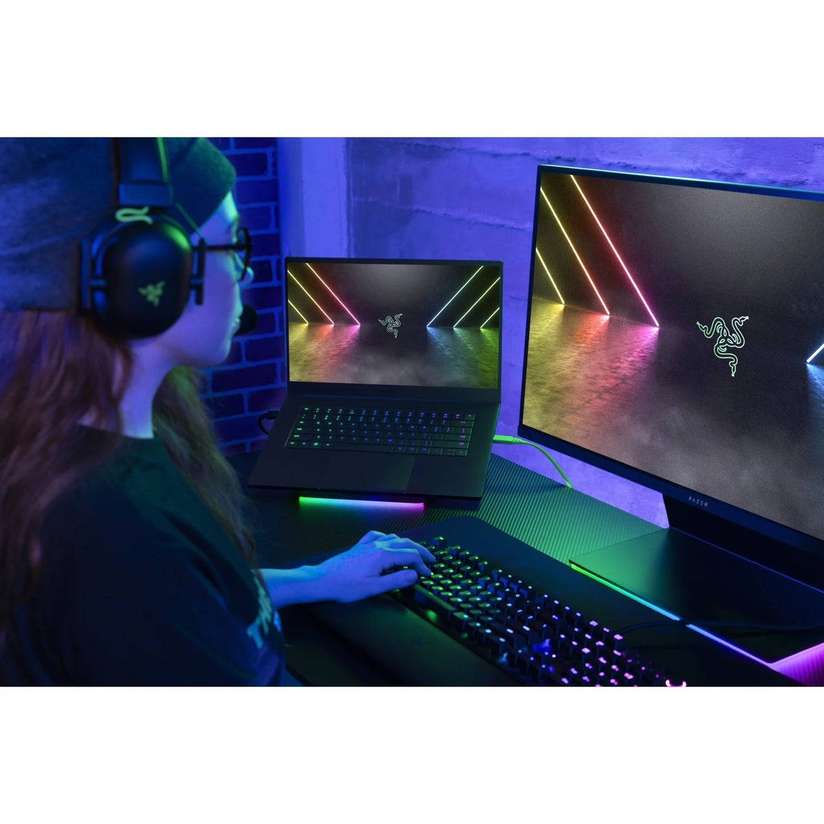 15.6" 4K UHD Gaming Laptop, Intel Core i9, NVIDIA GeForce RTX 3080 Ti 16 GB, 1TB SSD Q8014