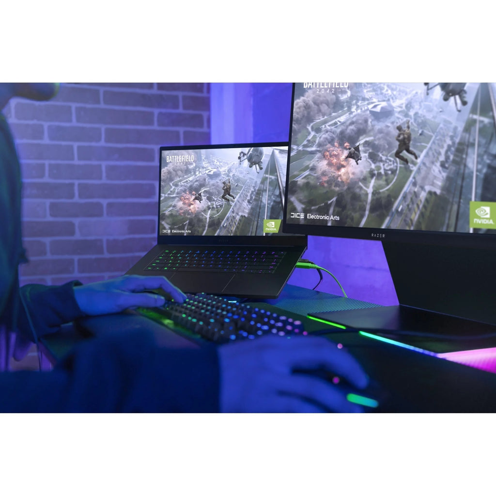15.6" 4K UHD Gaming Laptop, Intel Core i9, NVIDIA GeForce RTX 3080 Ti 16 GB, 1TB SSD Q8014