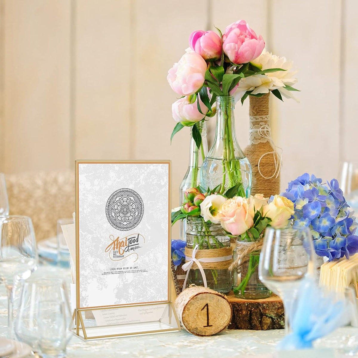16 Pc Gold Rimmed Clear Acrylic Table Sign Holders, Double Sided Frame with Vertical Stand, 4 x 6 Inch, Pack of 2 R102844