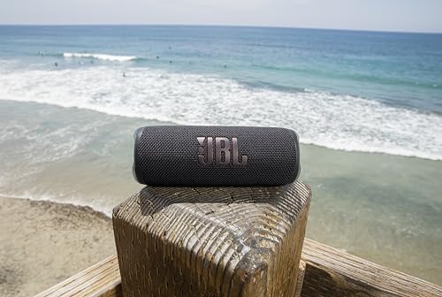 Red Portable Bluetooth Speaker, IPX7 waterproof, 12 hours playtime G241187