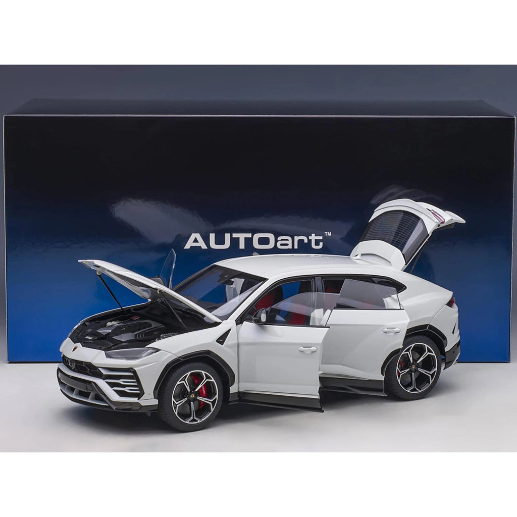 1/18 White Metallic Model Car L3378